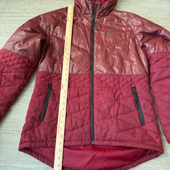 Nike Men's Puffer Jacket Hooded Zip Up Deep Red M Fitted Insulated Lined 575108 - Picture 7 of 9